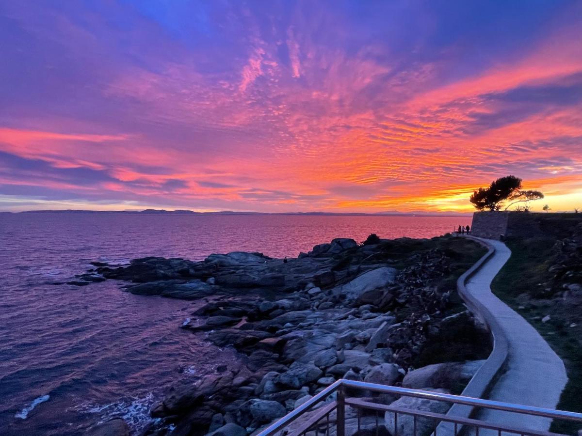 Magnifique Appartement En Front De Mer, Caneylles ロザス エクステリア 写真