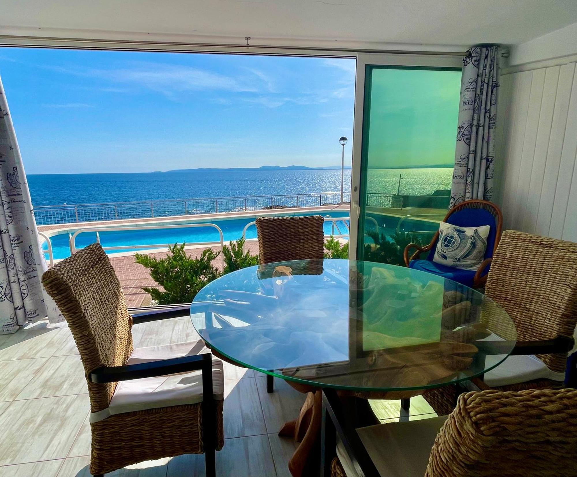 Magnifique Appartement En Front De Mer, Caneylles ロザス エクステリア 写真